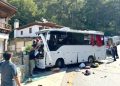 Akyaka’da Feci Kaza 1 Ölü 29 Yaralı Freni Patlayan Turist Otobüsü Dehşet Yaşattı