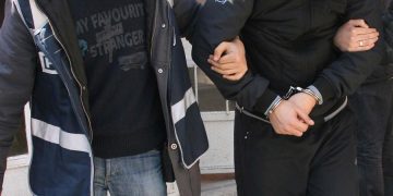 Bin Yıllık Kur’an-I Kerim’leri 5 Milyon TL’ye Satarken Yakalandı