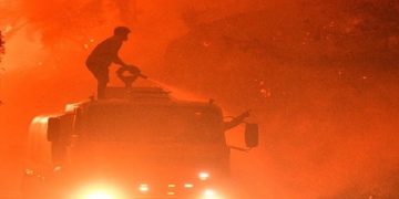 Orman Yangınında Yanan Araçtan Ceset Çıktı