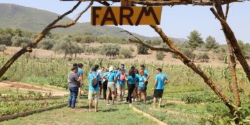 Üniversite Öğrencilerinin Tarım Kampı Sona Erdi