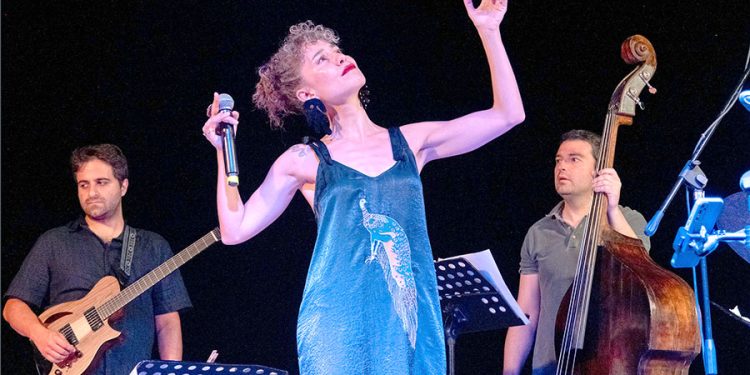 Çağıl Kaya Band caz tutkunlarını bir araya topladı