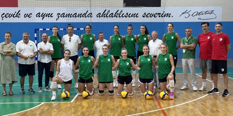 Bodrumspor kadın voleybol takımı yeni sezona 5 oyuncuyla giriyor
