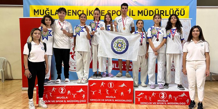 Büyükşehir Belediyesi Sporcularından Taekwondo Şampiyonaları’nda Büyük Başarı