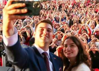 Belediye Başkanı Tamer Mandalinci’nin oğlu oldu