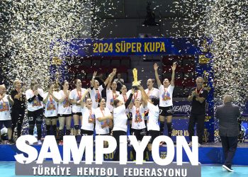 Armada Praxis Yalıkavak Kadın Hentbol Takımı Süper Kupa’yı Kazandı!