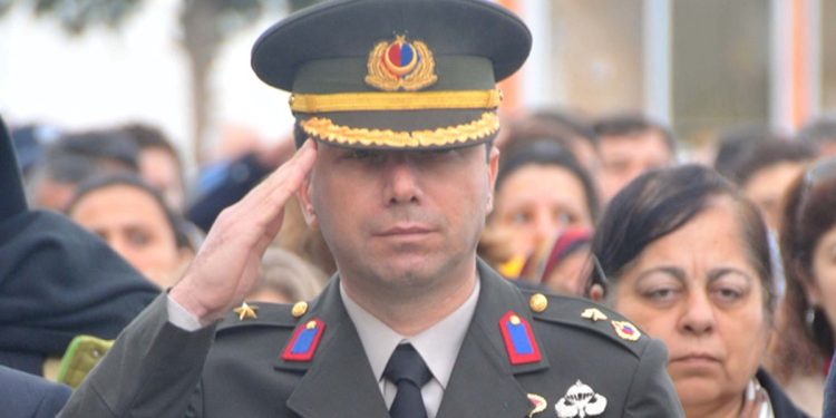 Ömrü başarılarla dolu kıdemli albay Cebeci , tuğgenerallik beklerken emekli edildi…