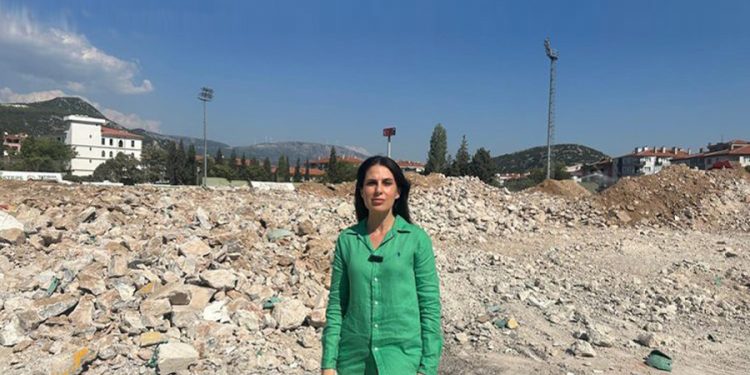 Milletvekili Gizem Özcan: “Muğla’daki bütün futbolseverler Muğla’ya yakışır bir stat istiyor!”