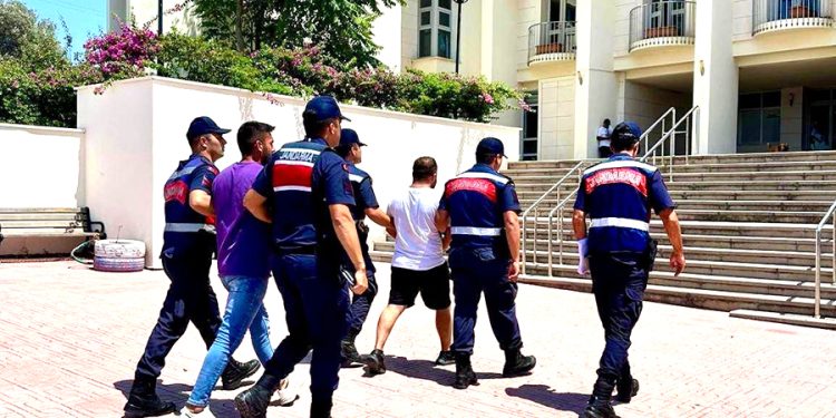 Muğla’da göçmen kaçakçılarına operasyon 22 organizatör yakalandı