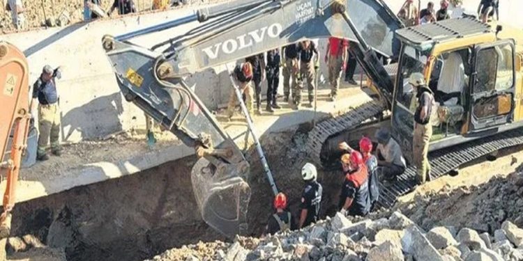 Muğla’da göçük altında kalan 2 işçi hayatını kaybetti