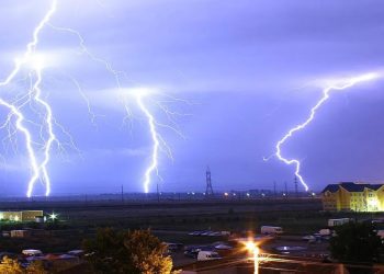 Komşuda fırtına, dolu, yıldırım kabusu