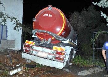 Bodrum’da freni patlayan vidanjör dehşet yaşattı