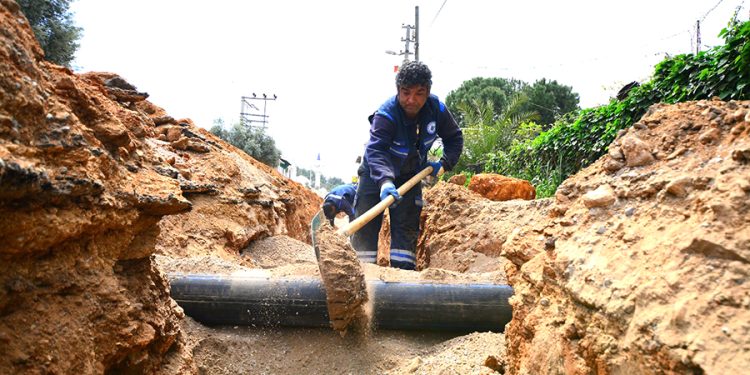 Büyükşehir Bodrum’da, İçme Suyu Depo Hatlarını Yeniliyor