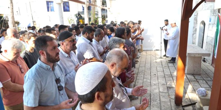 İsmail Heniyye İçin Bodrum’da Gıyabi Cenaze Namazı Kılındı