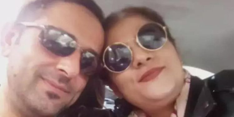 Karısını Bağladı, Kablo İle Dövdü, Bıçaklayarak Öldürdü