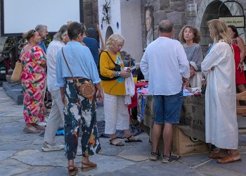 Sevgi Arttırma Etkinliği: Hayvanseverler Sanatla Bir Araya Geldi