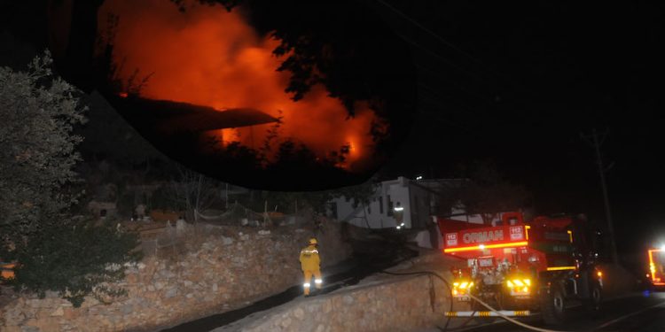 İçmelerde Yangın; Mobilya Atölyesi Kül Oldu