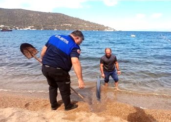 Torba’da 1.Derece Arkeolojik Sit Alanı ve Mavi bayraklı koyda denizin içine atıksu borusu döşediler