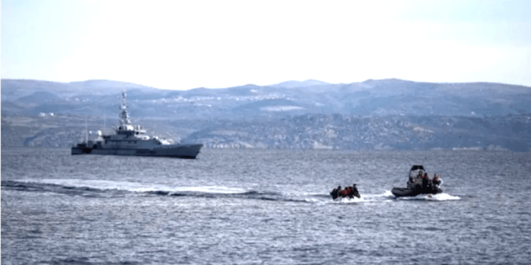 Bodrum açıklarında bot battı, bir göçmen kadın öldü