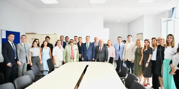 Hayırseverin Güvercinlik’te yaptırdığı okul törenle açıldı