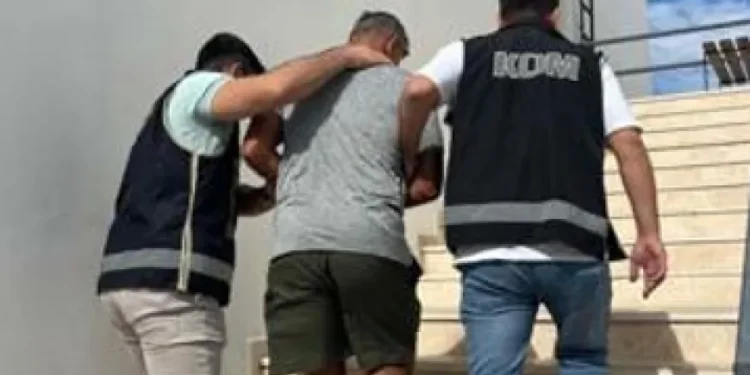 İnterpol’ün ‘Kırmızı Bülten’le aradığı dolandırıcılık şüphelisi Bodrum’da yakalandı