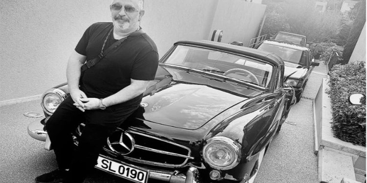 Cem Yılmaz: Kızlarla Bodrum’dan dönüyoruz