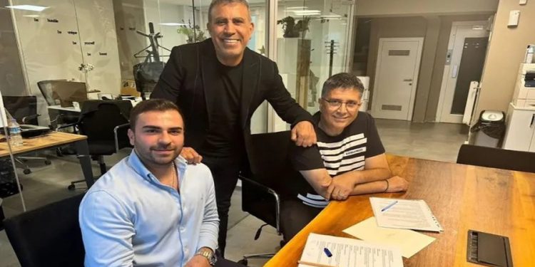 Haluk Levent sosyal medyadan duyurdu: Film oluyor