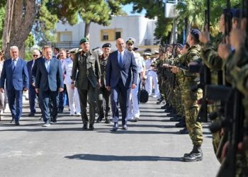 Savunma Bakanı Dendias Bodrum’un karşısından konuştu “Tüm adaların 12 mil karasuları hakkı var”