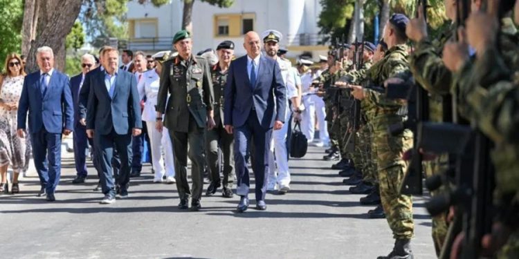 Savunma Bakanı Dendias Bodrum’un karşısından konuştu “Tüm adaların 12 mil karasuları hakkı var”