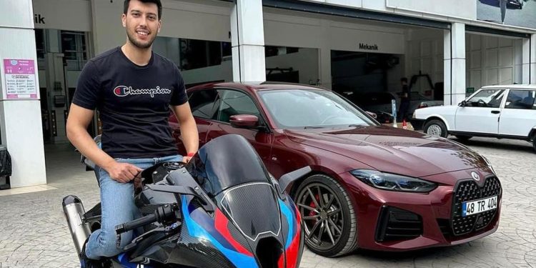 Bodrum’da İş Adamı Halil Özyurt’un Oğlu Ahmet Özyurt Trafik Kazasında Hayatını Kaybetti