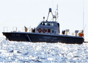 Bodrum açıklarında iki Türk denizci Yunan bayrağı açmadıkları iddiası ile gözaltına alındı