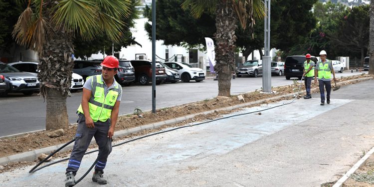Turgutreis Kıyı Şeridinde Aydınlatma Çalışmaları