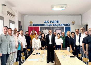 AK Parti Bodrum İlçe Teşkilatı Yeni Yönetimini Tanıttı