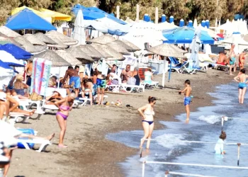 Bodrum’un havaları tatil uzattı, bırakıp dönemediler