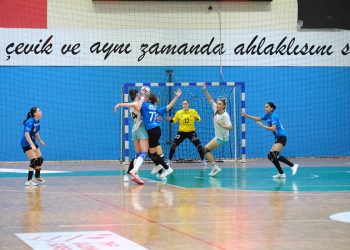 Denizin Kızları Liderliği Bırakmıyor