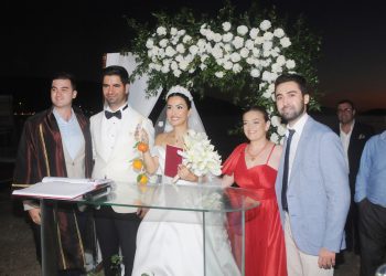 Doğan ve Kartal ailelerinin Mutlu Günü