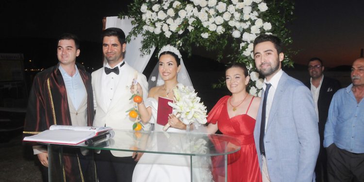 Doğan ve Kartal ailelerinin Mutlu Günü