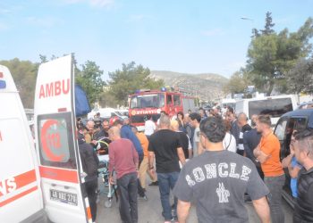 Bodrum Adliye Önünde Meydana Gelen Feci Kazada 2 Yaralı