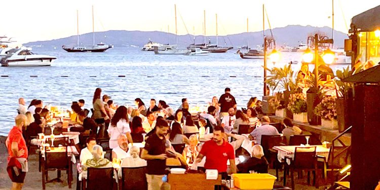 Arka Pizza 11 inci Yılını Azmakbaşı’ndaki Yeni Restaurantında Kutladı