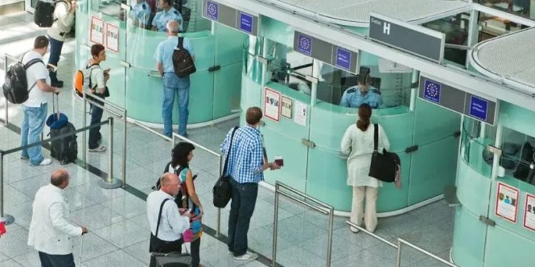 Dikkat! Avrupa, 10 Kasım’dan itibaren yeni giriş/çıkış sistemine geçiyor