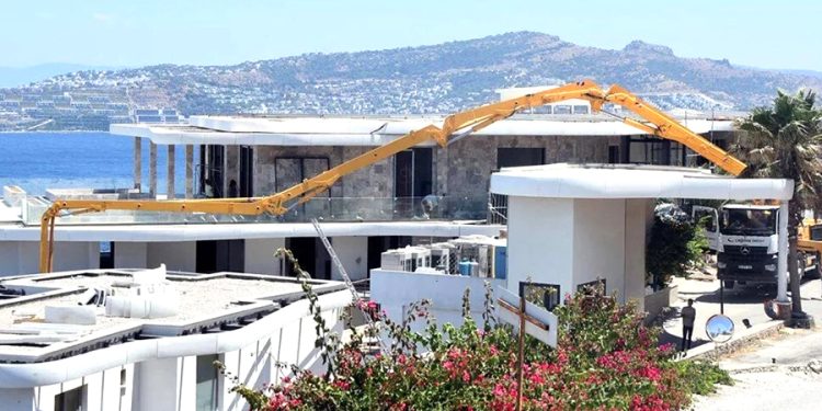 Muğla ve Antalya’da İnşaat Yasağı 1 Kasım’a kadar uzatıldı