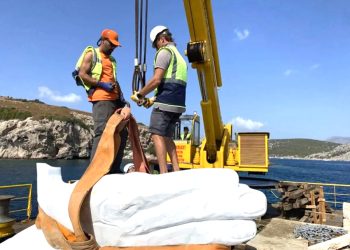 Bodrum’da yapılan dev heykeller Görecek Adası’ndaki sualtı parkına yerleştirildi