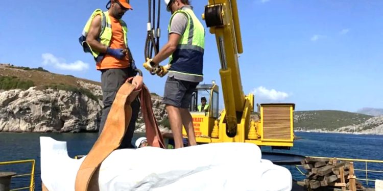 Bodrum’da yapılan dev heykeller Görecek Adası’ndaki sualtı parkına yerleştirildi