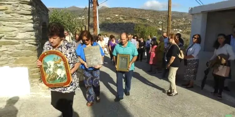 Ege’nin ortasında yağmur duasına çıktılar