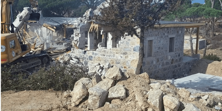 58 villanın yapıldığı sitenin tamamı kaçak çıktı, yıkım başladı