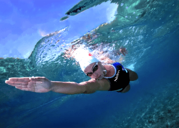 Bengisu Avcı’dan Tarihi Başarı: Molokai’yi Yüzerek Geçen İlk Türk Kadın Sporcu Oldu