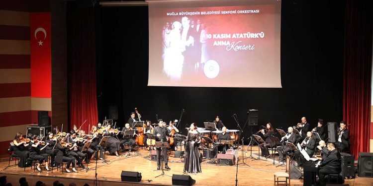 Atatürk’ün Sevdiği Şarkılarla Anma Gecesi