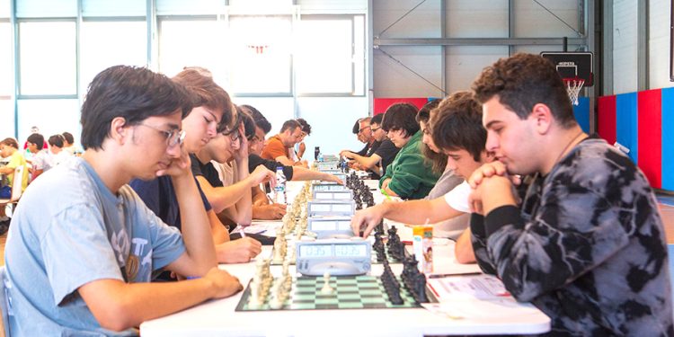 Bahçeşehir Koleji Cumhuriyet Bayramı Satranç Turnuvası Coşkuyla Gerçekleşti