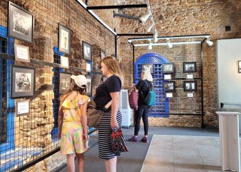 “Anmaktan Anlamaya” Onur Ercoşkun Koleksiyonu’ndan Atatürk Fotoğrafları Sergisi Bodrum Kent Müzesi’nde