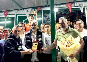 Asi Tayfa’dan İsmet Taşdemir’e Anlamlı Veda