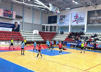 Denizin Kızları Sezonu Galibiyetle Kapattı